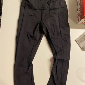 Lulu Lemon leggings in black